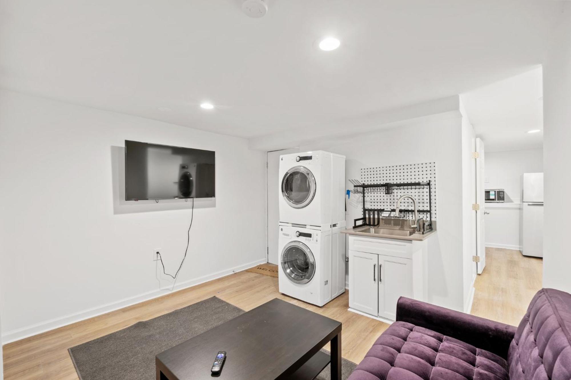 Negin 2903 - Basement Unit Apartment วอชิงตัน ภายนอก รูปภาพ